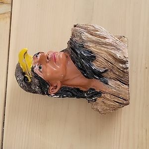 Native American Statue Chief with Eagle Headress